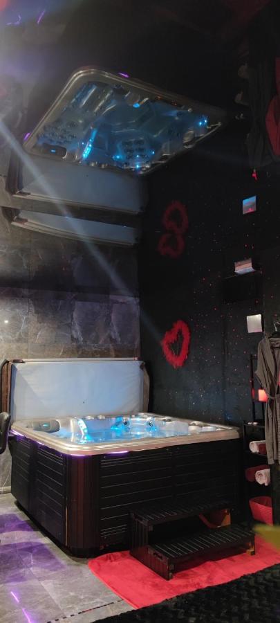 Loft Romantique Hammam Spa Privatif Playroom Grenoble Exteriör bild