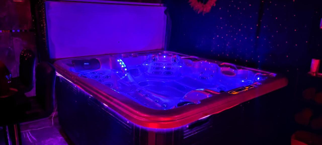 Loft Romantique Hammam Spa Privatif Playroom Grenoble Exteriör bild